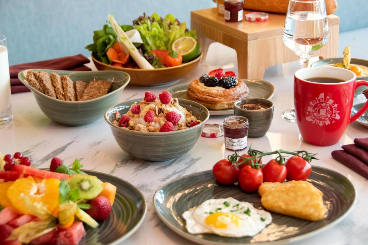 Swissotel Living Jidá Exterior foto A typical breakfast
